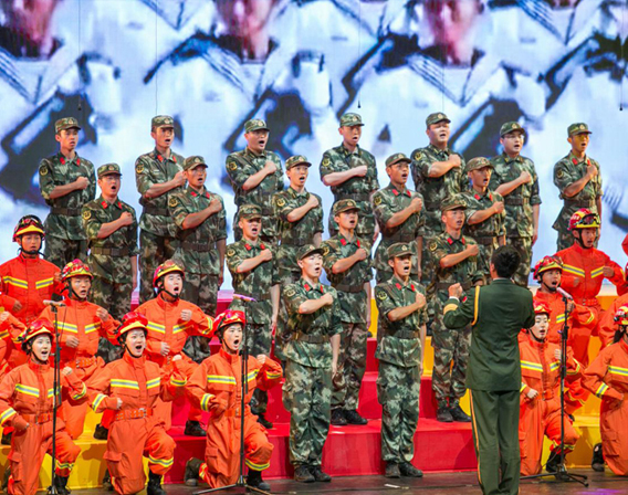 《军歌嘹亮》——淮南市庆祝中国人民解放军建军90周年歌咏比赛大会现场